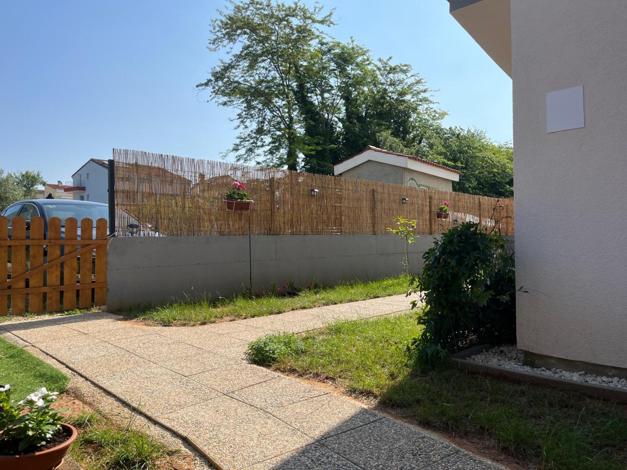 Medulin In Apartment Exterior photo